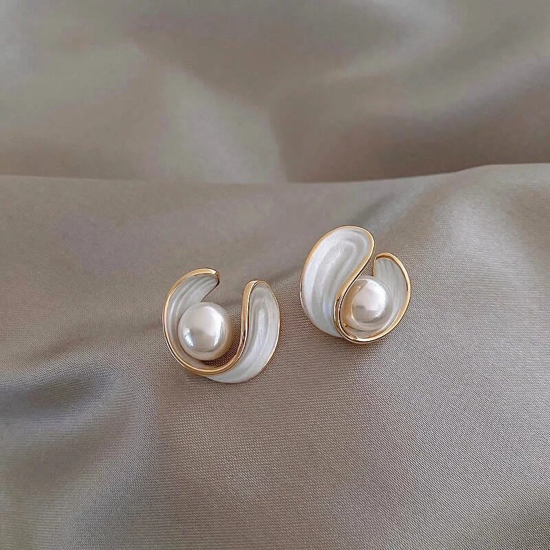 Åse™ | Elegant Vita Opal Earrings