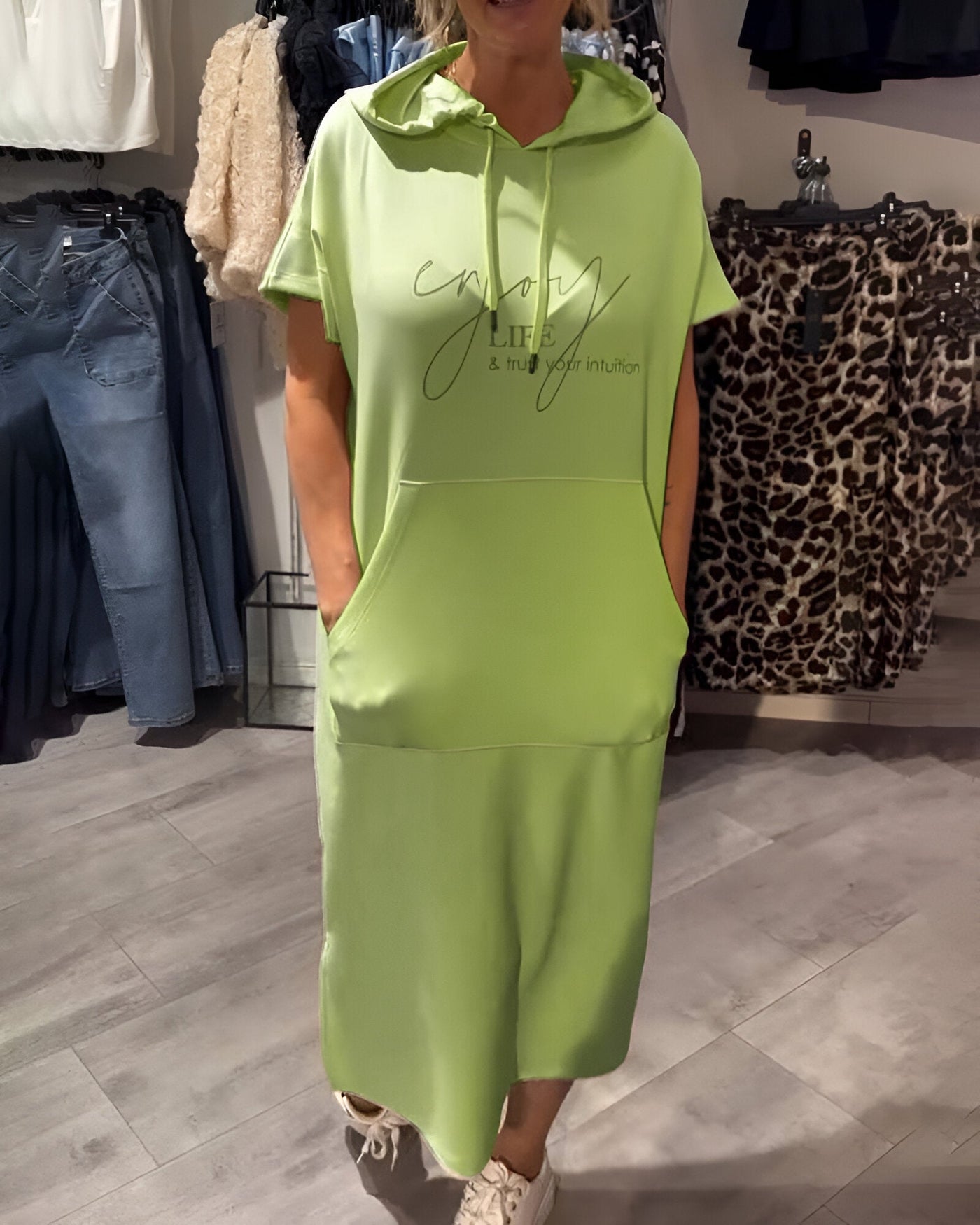 Saskia™ | Behagelig Hoodie-Kjole