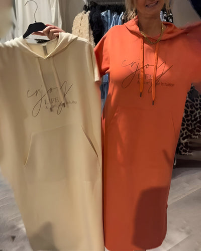 Saskia™ | Behagelig Hoodie-Kjole