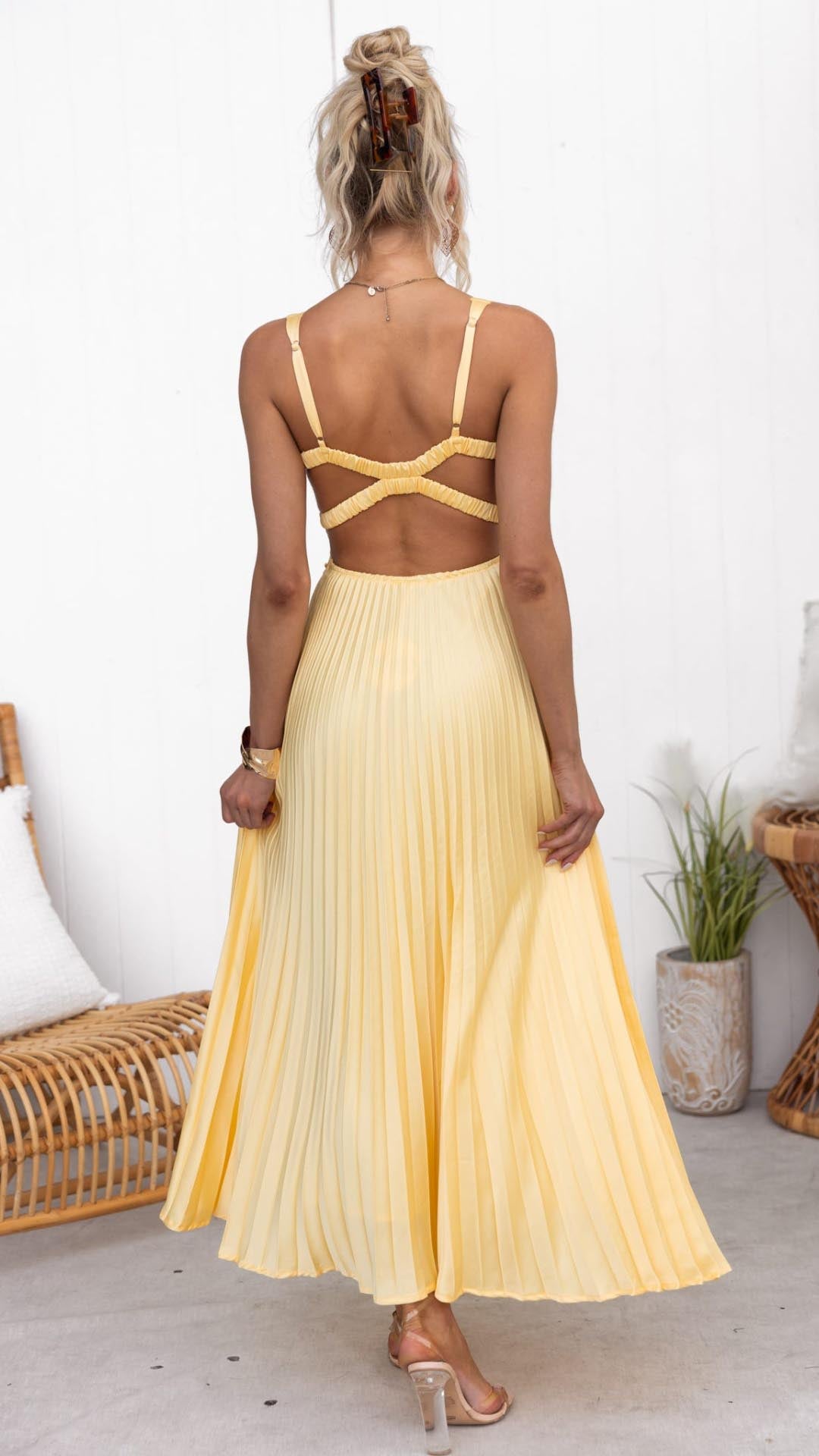 Esmea™ | Elegant Faltende Kjole