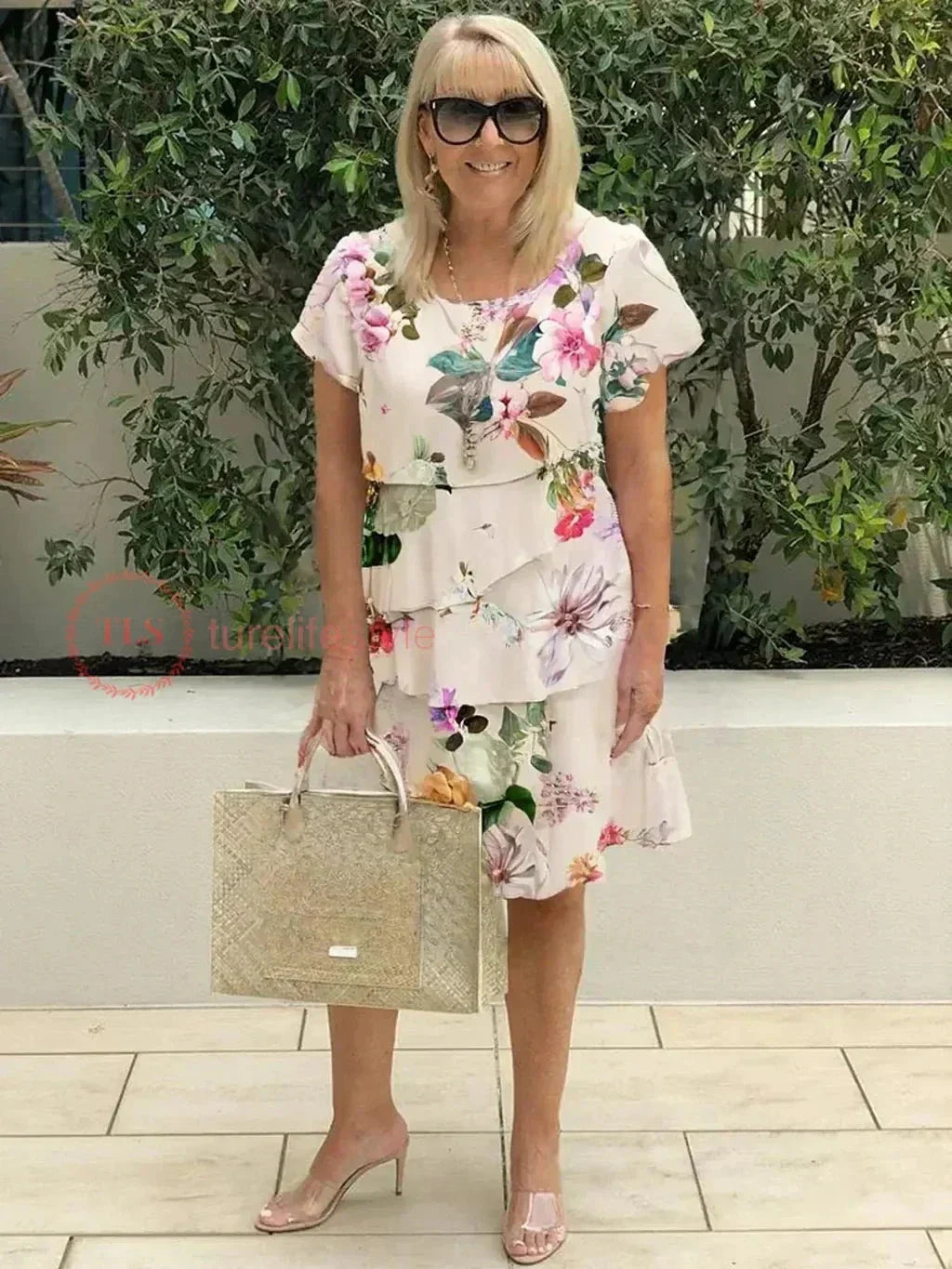 Lola™ | Lekent blomsterkjole