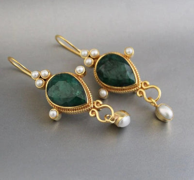 Birgitte™ | Retro Pearl Earrings