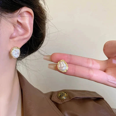 Agnes™ | Chic Pearl Earrings by Carmen