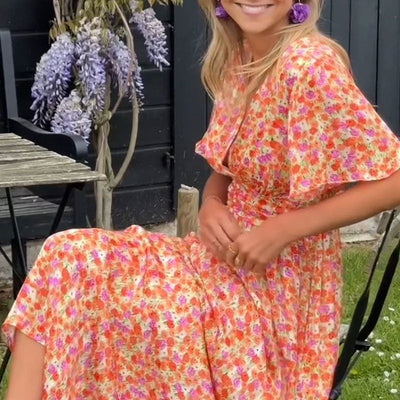 Emily™ | Elegant V-halskjole